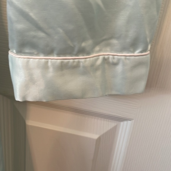 VTG Barbizon Womens Satiny Robe Tiffany Blue Cuddleskin Lace Embroidered - Picture 5 of 7